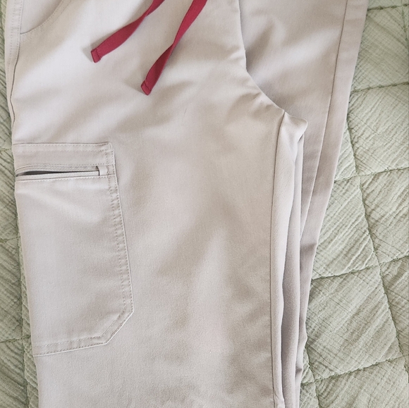 Small Tall Figs Yola Lot - Picture 6 of 7